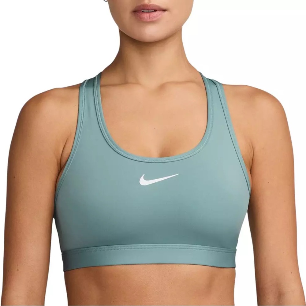 Nike Women's Swoosh Medium Support Padded Sports Bra